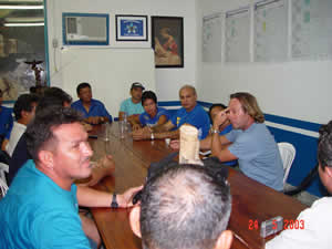 Gil Gonçalves e artistas no Caprichoso