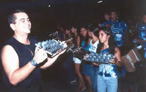 Arlindo Jr. ensaiando com a Marujada (Foto: Hamilton Bahia)