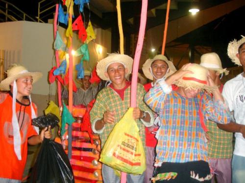 Brincantes em folia