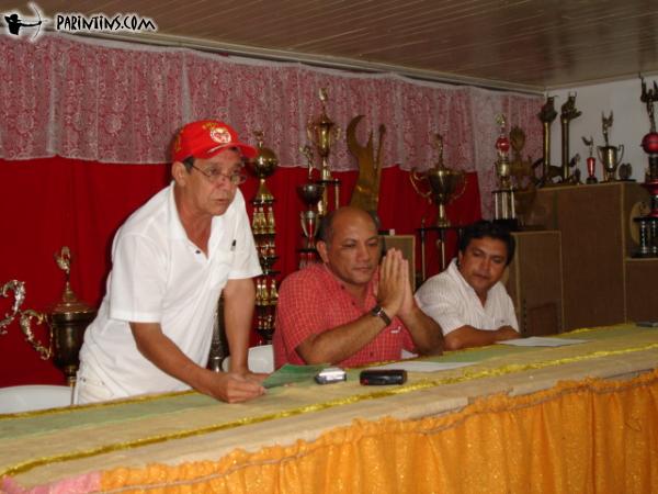 O Carnavalesco Zilkson ao lado do Presidente Vicente Matos