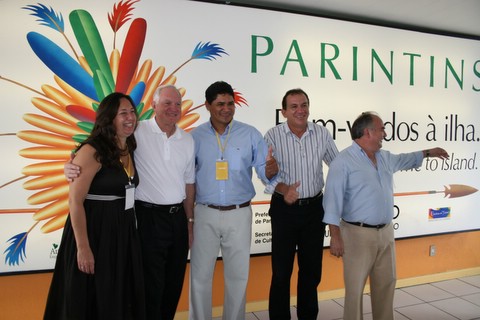 Craig R Barrett e Eliane Nucci com o Prefeito e as autoridades locais